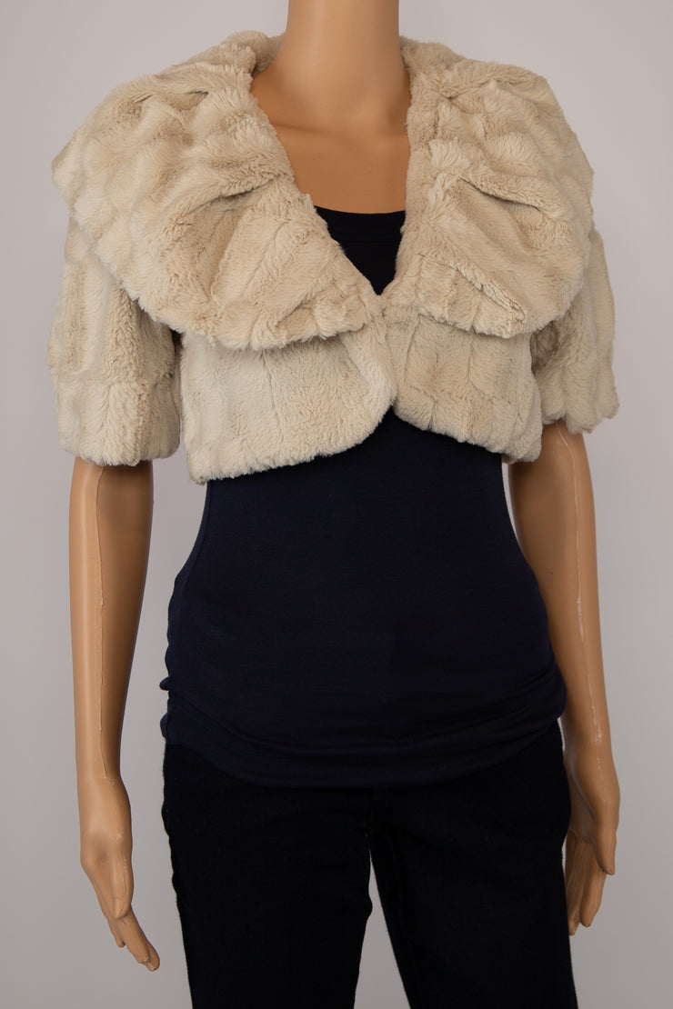 AQUA Cream Faux Fur Shrug Size XS