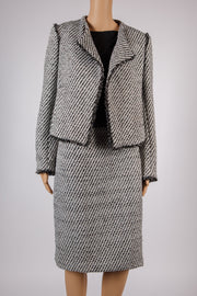 Ann Taylor Black and White Tweed Jacket & Skirt Suit Size 6