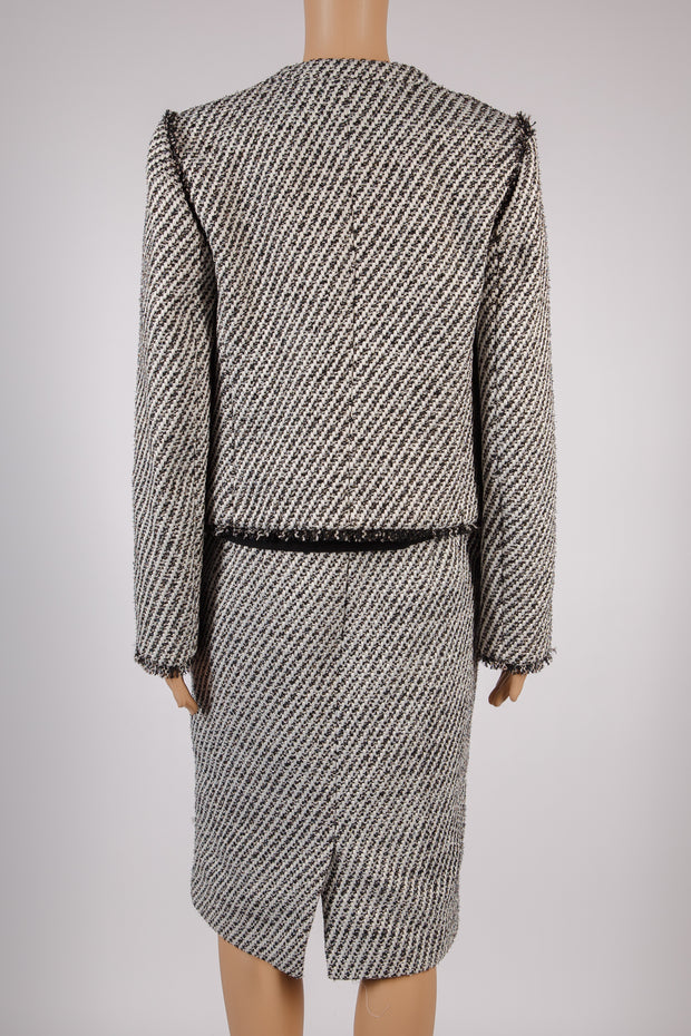 Ann Taylor Black and White Tweed Jacket & Skirt Suit Size 6