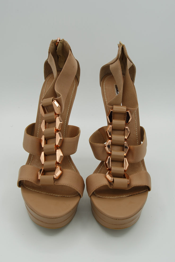 H By Halston Taupe Regan Platform Sandals Size 10