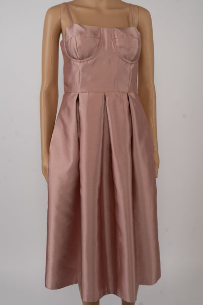 Isaac Mizrahi Pink Corset Style Pleated Midi Size 4 – The Photo Fashionista Isaac Mizrahi Pink Corset Style Pleated Midi Size 4 – The Photo Fashionista